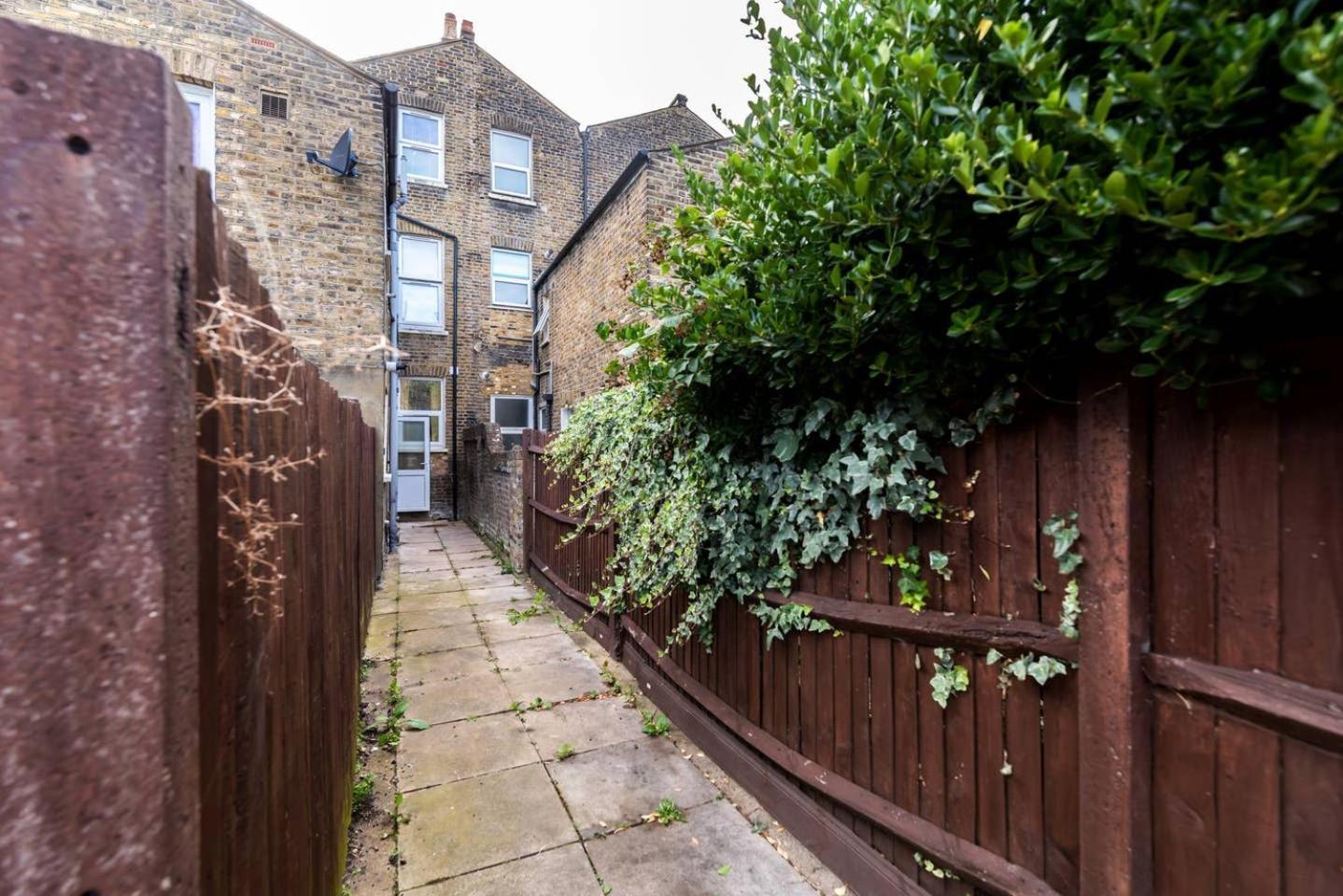 Lovely 2 Bedroom Garden Flat In London Exterior photo
