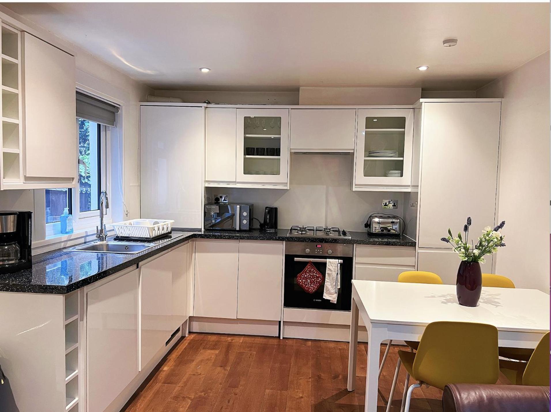 Lovely 2 Bedroom Garden Flat In London Exterior photo